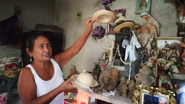 La curandera lleva 31 años sanando a las personas de diversos males