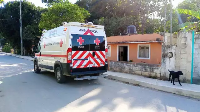La ambulancia acudió a auxiliar a la persona