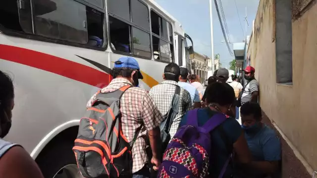 Transporte público modifica sus horarios por el "Toque de Queda" en Yucatán