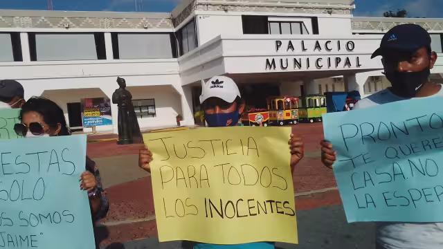 Se manifestaron frente al palacio municipal de la ciudad