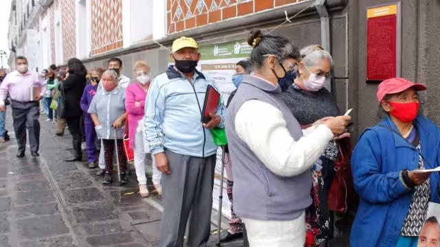 Los beneficiarios de la pensión del ISSSTE podrán cobrar la cuota de mayo 2023 antes de lo habitual.