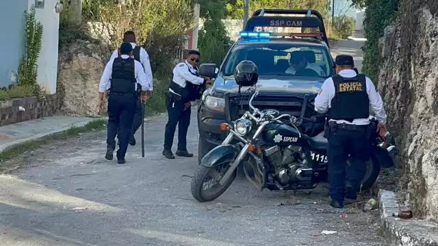 El fuego se originó por una fogata que se extendió hasta el auto