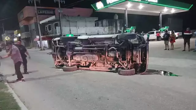 Se cree que la camioneta iba a exceso de velocidad.