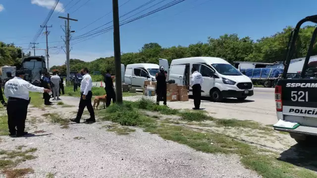 Las dos camionetas viajaban de Cancún a Toluca para entregar videojuegos