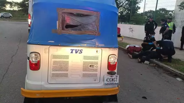 Agentes de la SSP acudieron a Ciudad Caucel, donde un mototaxista estaba completamente ebrio.