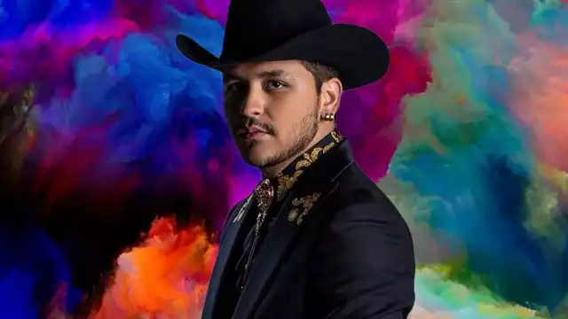 Los internautas quedaron sorprendidos al ver al cantante mucho más joven y sin los tatuajes que hoy lo caracterizan