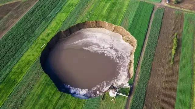 Aún se desconocen las causas que originaron el socavón