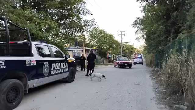 La mujer pidió ayuda a los habitantes de la zona quienes dieron aviso a las autoridades