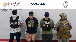 Uno de los implicados en el asesinato de un hombre en la ZH de Cancún, fue identificado por cámaras de vigilancia