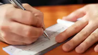 Las mujeres huyeron con las pertenencias de la mujer mayor