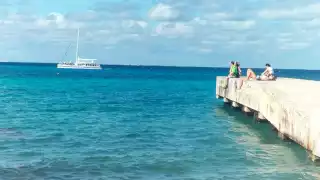 Los puertos están cerrados a embarcaciones menores de 15 metros