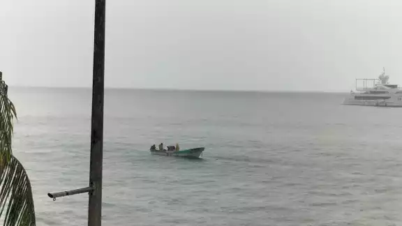 La Capitanía de Puerto emitió el aviso de prohibición a la navegación menor por lluvias. La Capitanía de Puerto emitió el aviso de prohibición a la navegación menor por lluvias.