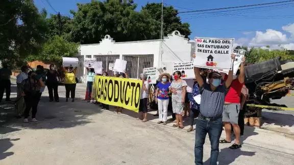Los trabajos habían sido detenidos, pero este sábado iniciaron los trabajos Los trabajos habían sido detenidos, pero este sábado iniciaron los trabajos