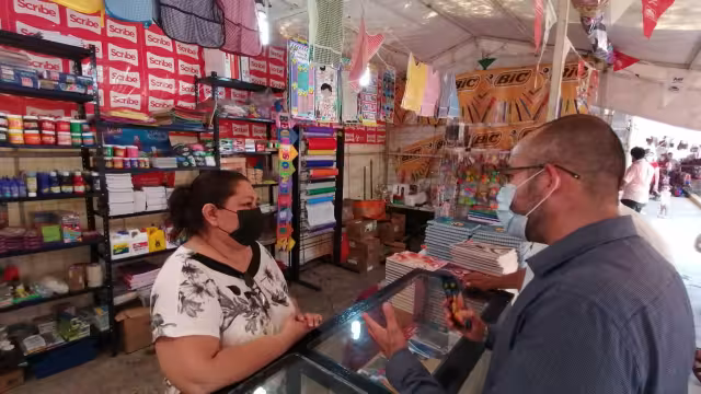 Hasta 40% menos ventas: papelerías luchan por sobrevivir