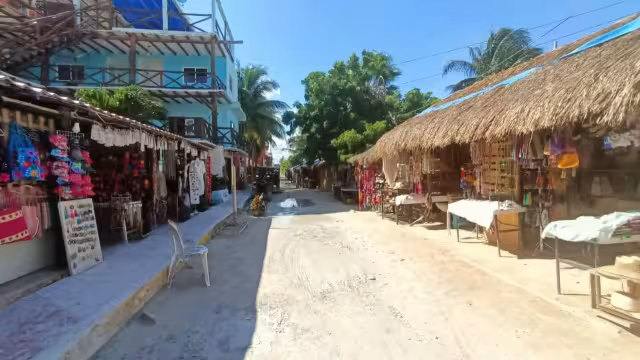 Las lluvias y la mala imagen del destino ahuyentan a visitantes
