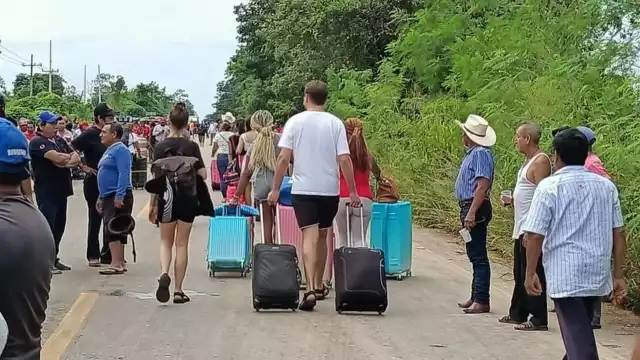 El costo de las afectaciones por el bloqueo en Kantunilkín alcanza casi los 3 millones de pesos