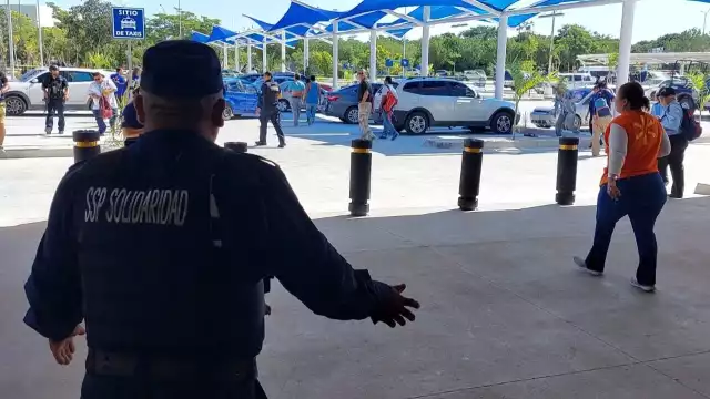 Al lugar llegaron elementos de los Bomberos y de Protección Civil para las revisiones pertinentes