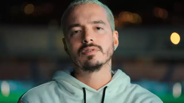 El cantante colombiano encabezará el espectáculo de arranque en la temporada de la liga de futbol americano