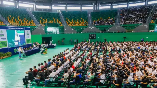 Fueron casi tres mil jóvenes los que participaron en el sorteo