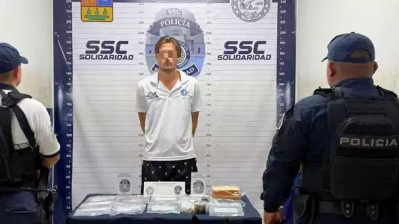 La detención se llevó a cabo en la terminal de autobuses en la Quinta Avenida