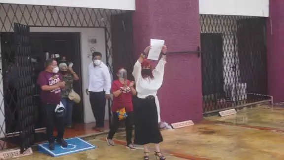 Después de casi 24 años, Layda ganó la gubernatura Después de casi 24 años, Layda ganó la gubernatura