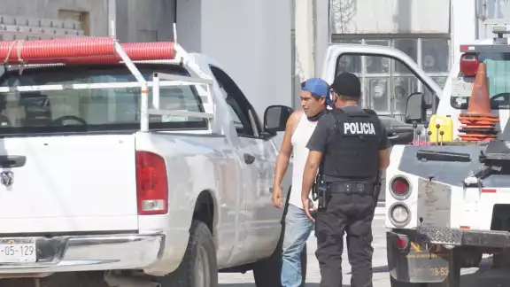Las placas de su vehiculo decomisado coincidieron con múltiples denuncias previas por el mismo delito Las placas de su vehiculo decomisado coincidieron con múltiples denuncias previas por el mismo delito