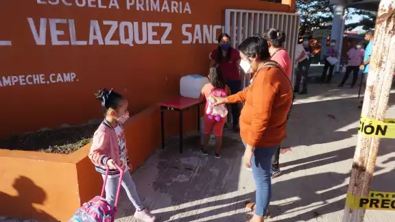 De acuerdo con el SNTE, los maestros de Campeche no han reportado ser víctimas de amenazas o extorsión De acuerdo con el SNTE, los maestros de Campeche no han reportado ser víctimas de amenazas o extorsión