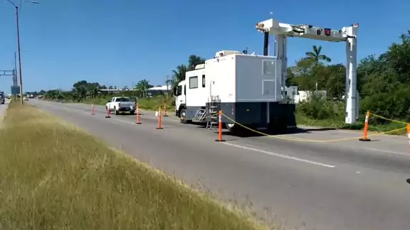 Guardia Nacional, realiza revisiones aleatorias a vehículos, principalmente de servicio público Guardia Nacional, realiza revisiones aleatorias a vehículos, principalmente de servicio público