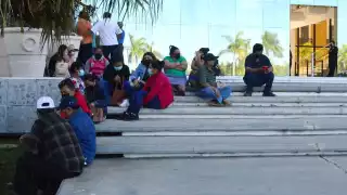Ejidatarios acudieron al Palacio de Gobierno