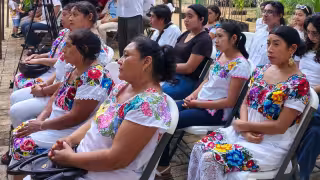Comunidades mayas en Yucatán crean su propia lengua de señas para integrar a personas con discapacidad auditiva