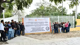 Trabajadores del TecNM Campeche laboran bajo protesta por falta de prestaciones