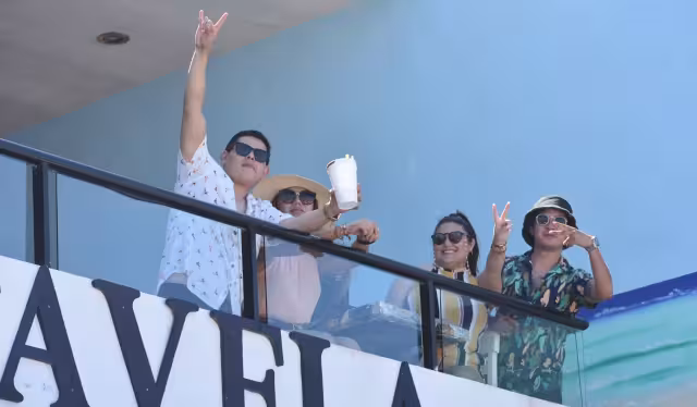 El domingo de Carnaval registra una intensa afluencia de paseantes en las playas de Progreso