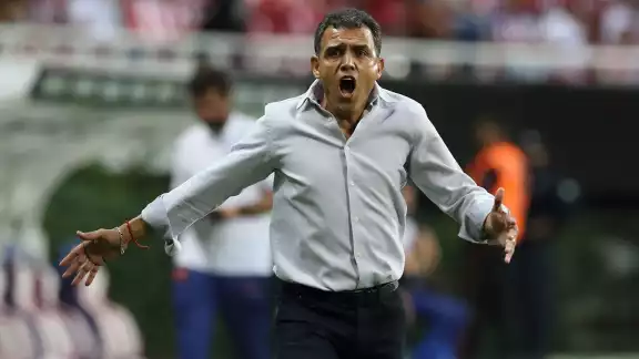 Después de seis meses al frente del equipo, Ricardo Cadena fue destituido como entrenador del Rebaño Después de seis meses al frente del equipo, Ricardo Cadena fue destituido como entrenador del Rebaño