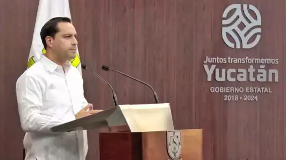 El diputado panista Víctor Hugo Lozano destacó la conveniencia de mantener un debate de altura en el Legislativo sobre la rendición de cuentas del Gobierno El diputado panista Víctor Hugo Lozano destacó la conveniencia de mantener un debate de altura en el Legislativo sobre la rendición de cuentas del Gobierno