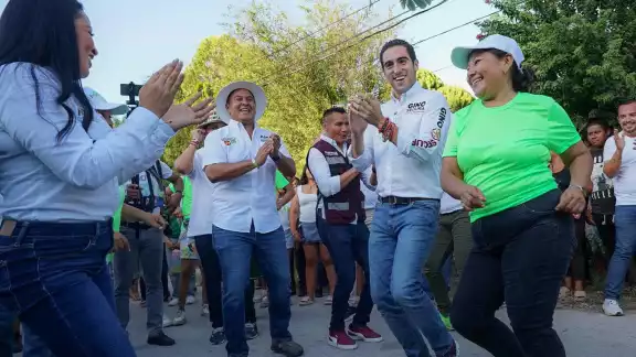 Cuando estuvo al frente de la Sefiplan, Eugenio Segura otorgó contratos millonarios a empresarios polémicos