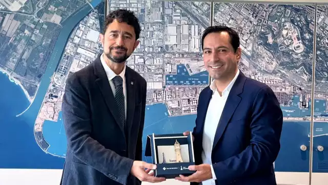El gobernador Mauricio Vila Dosal se reunió con Damià Calvet, presidente del Puerto de Barcelona