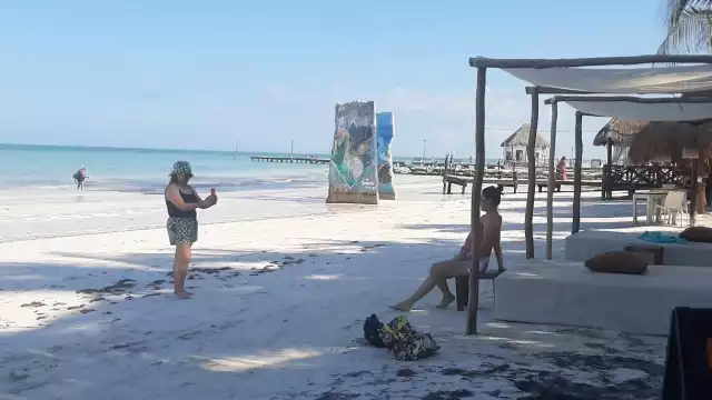 A pesar de estas condiciones desfavorables, los días 30 y 31 de diciembre hubo una l notable legada de visitantes.