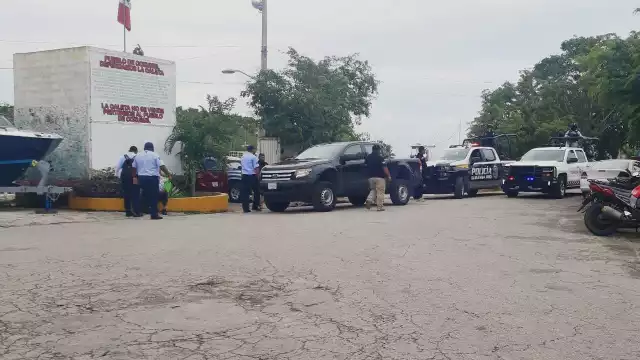 En el operativo también se inspeccionaron al personal de las embarcaciones que prestan el servicio de tours en Cozumel