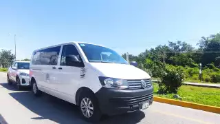 El choque alentó más el tráfico que se registró en el Boulevard Playa del Carmen por las obras del gasoducto