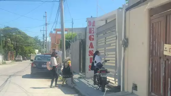 La acción jurídica no ha podido ejecutarse porque la empresa a la que se otorgó el financiamiento cerró sus puertas, igual que su sucursal en Mérida La acción jurídica no ha podido ejecutarse porque la empresa a la que se otorgó el financiamiento cerró sus puertas, igual que su sucursal en Mérida