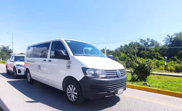 El choque alentó más el tráfico que se registró en el Boulevard Playa del Carmen por las obras del gasoducto