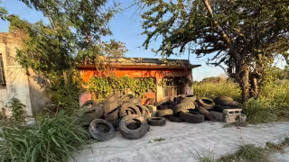 Colonias de Champotón enfrentan riesgo sanitario por llantas