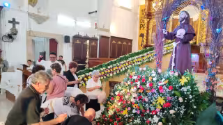 San Francisco de Asís vuelve a bajar de su altar; arrancan fiestas patronales en Campeche