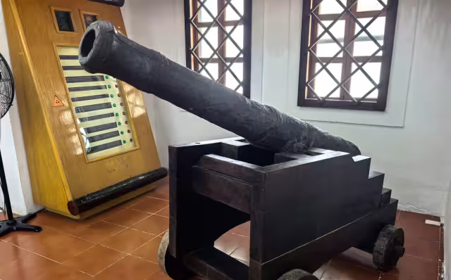 Siglo XVII en hierro fundido: regresa cañón histórico a Campeche