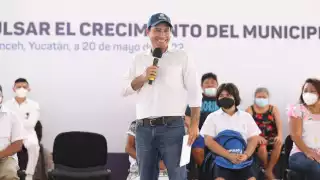 El gobernador de Yucatán, Mauricio Vila, se reunió con su equipo encargado del proyecto 'La Plancha'. Foto: @MauVila