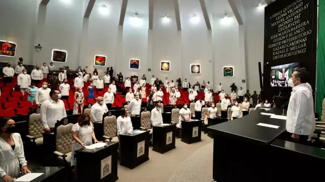 El exdiputado local acusa a los legisladores actuales del Congreso del Estado de ser 'cómplices' del endeudamiento en Q.Roo