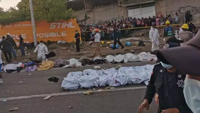 La noche del sábado arribó al puerto La Aurora un avión con los restos de cuatro migrantes que fallecieron en el accidente de un tráiler, en el tramo carretero Chiapa de Corzo- Tuxtla Gutiérrez