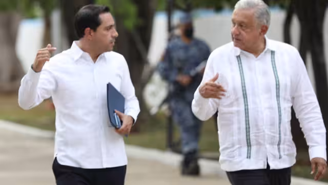 Mauricio Vila y AMLO convivieron en una reunión en Mérida