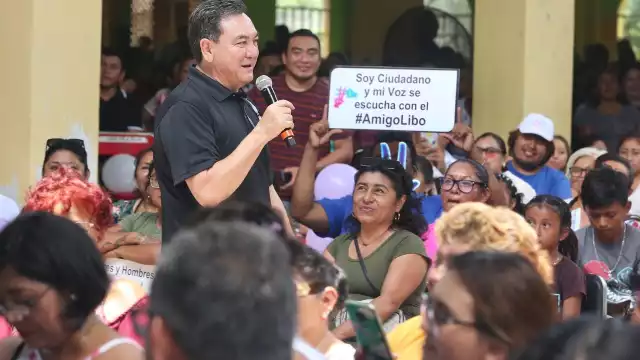 Liborio Vidal Aguilar recibió ayer numerosas muestras de afecto de sus simpatizantes en Tixcocob
