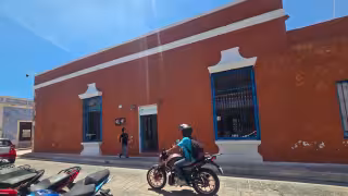 Óptica “Garyvisión” opera en predio del Ayuntamiento de Campeche sin registro legal